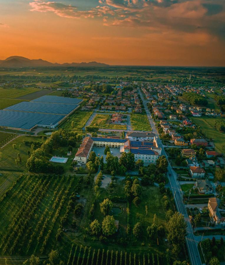 Agriturismo Corte Carezzabella San Martino di Venezze Екстер'єр фото